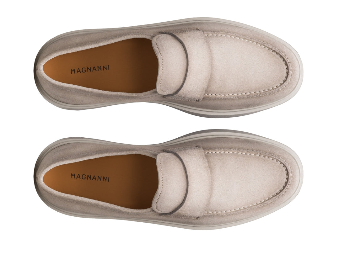 Magnanni Bandera Suede Loafer - Bone